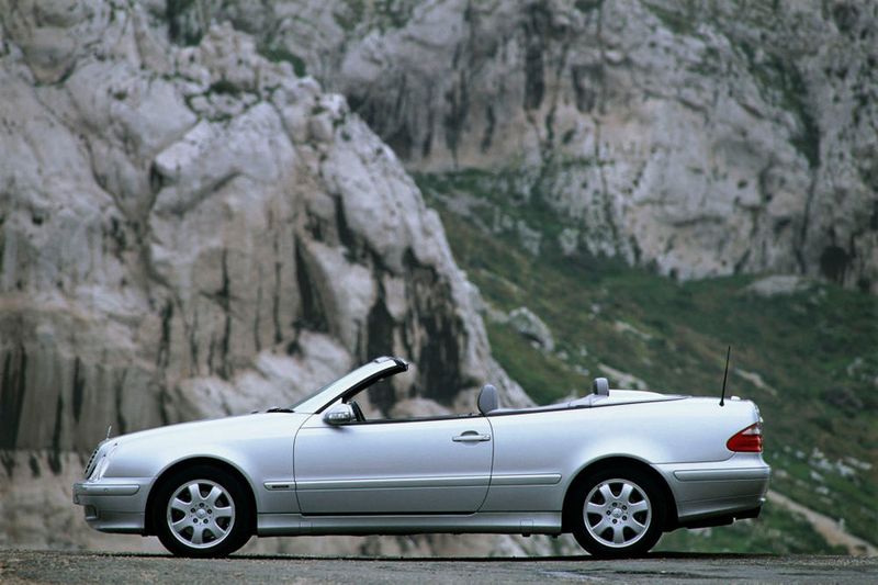 Rang 5: Mercedes-Benz CLK Cabrio, Durchschnittspreis gebraucht: 10.892 Euro. (Daimler AG)
