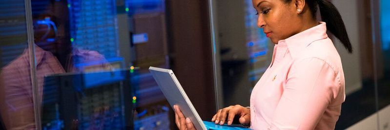 Das Ziel industrieller Anlagenüberwachung ist klar: repetitive, manuelle und zeitintensive Prozesse zu automatisieren, Maschinen- und Produktionsdaten global zugänglich zu machen und im Idealfall vorausschauende Instandhaltung einzusetzen.(Bild:  gemeinfrei / Pexels)