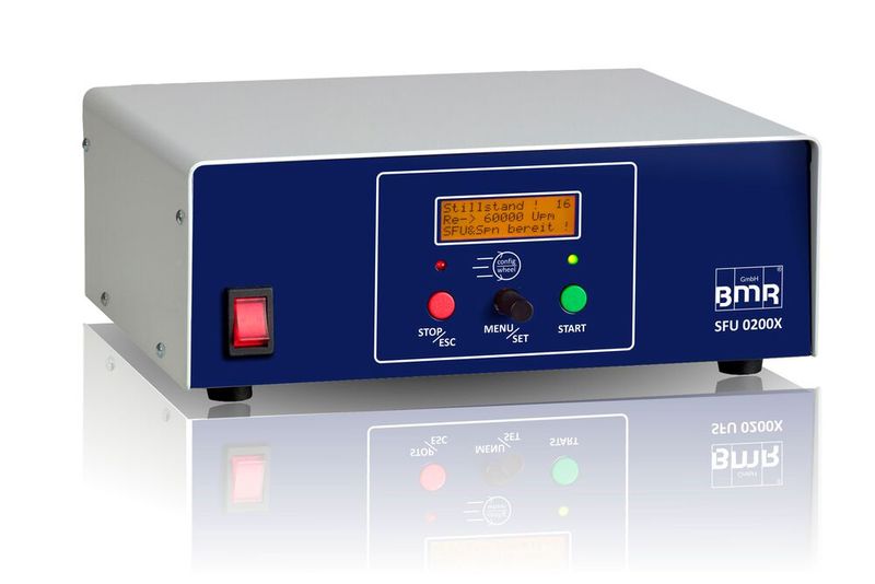 BMR bringt sein gesamtes Produktspektrum an hochwertigen Frequenzumrichtern mit nach Nürnberg. Darunter ist der SFU0200X mit 510VA Dauerleistung. Für maximale Flexibilität bei der Einbindung in die spezifischen Applikationen vor Ort sorgen jeweils 6 frei parametrierbare Ein- und Ausgänge zur Kommunikation mit der Steuerung. SPS 2024: Halle 4, Stand 203.  (Bild: BMR)