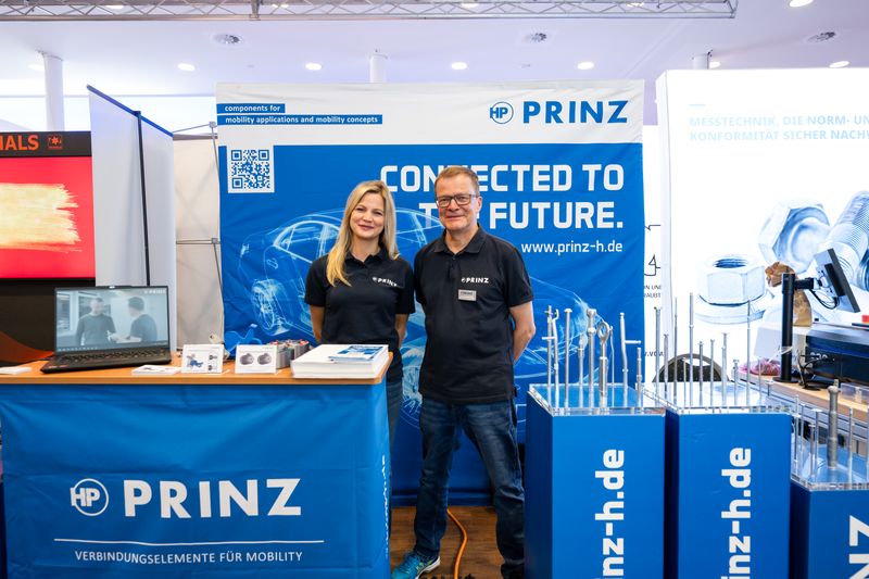 Besucher haben auf der Schraubtec Einblicke über Produkte und Dienstleistungen rund um Schraubverbindungen, -technik, -werkzeuge sowie Einkauf und Beschaffung von C-Teilen erhalten. (Bild: PHOTOVISION-DH GmbH)