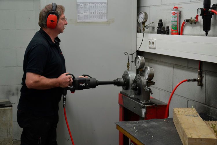 … bis hin zu Pkw- und Lkw-Schlagschraubern …  (Foto: Michel / »kfz-betrieb«)