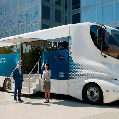 Vom 24. März bis 22. Juni 2026 tourt die d.u.h.Group Simcenter Roadshow im  Colani-Truck durch Deutschland, Österreich und die Schweiz. (Bild: d.u.h.Group)