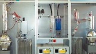 Mit Thermostaten Temperaturschwankungen bei der Destillation verhindern. (Bild: Lauda)