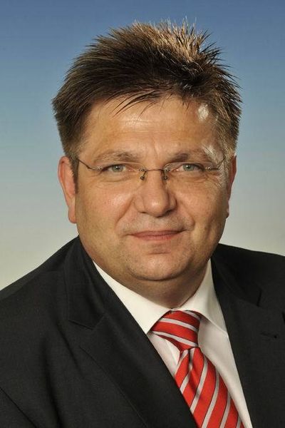 Geschäftsleiter Uwe Gehr-mann, Autohaus Wicke, Bochum: „Die Neuwagenrabatte sind leicht zurückgegangen. Jedoch sind diese immer noch zu hoch, vor allem wenn man das neue VW-Bonus- und -Margensystems be-rücksichtigt.“ (Archiv: Vogel Business Media)