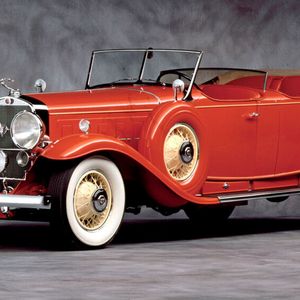 Cadillac produziert mit dem Series 452 das global erste Serienfahrzeug mit V16-Maschine.(Bild:  Cadillac)