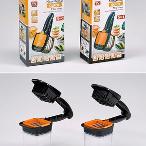 Den ersten Platz belegt das Plagiat des Küchenschneidgeräts „Nicer Dicer Quick“ – links im Bild das Original von der Genius GmbH, rechts das Plagiat. Der Fälscher verletzt diverse gewerbliche Schutzrechte von Genius. Er kopiert nicht nur das Produkt- und Verpackungsdesign, sondern auch den Firmennamen „Genius“, den Produktnamen „Nicer Dicer Quick“ sowie Text und Abbildungen der englischsprachigen Bedienungsanleitung - nur das Genius-Logo wurde hier wegretuschiert. Die billigen Materialen spiegeln die minderwertige Qualität wider: Die Schneidklingen sind eher stumpf und nicht so fest verankert – es besteht ein Risiko des Herausbrechens und somit Verletzungsgefahr.