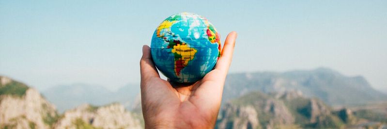 Generation Z macht die Entscheidungen für oder gegen eine Marke immer mehr abhängig von gesellschaftlich nachhaltigem Handeln eines Unternehmens. Generation Z macht die Entscheidungen für oder gegen eine Marke immer mehr abhängig von gesellschaftlich nachhaltigem Handeln eines Unternehmens.