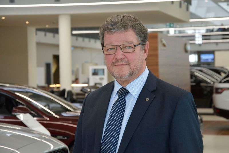 Für Geschäftsführer Michael Walter sind Werte wie Verbindlichkeit und Nahbarkeit für den Kunden Erfolgsfaktoren – auch im Flottengeschäft. (Bild: Achter/»kfz-betrieb«)