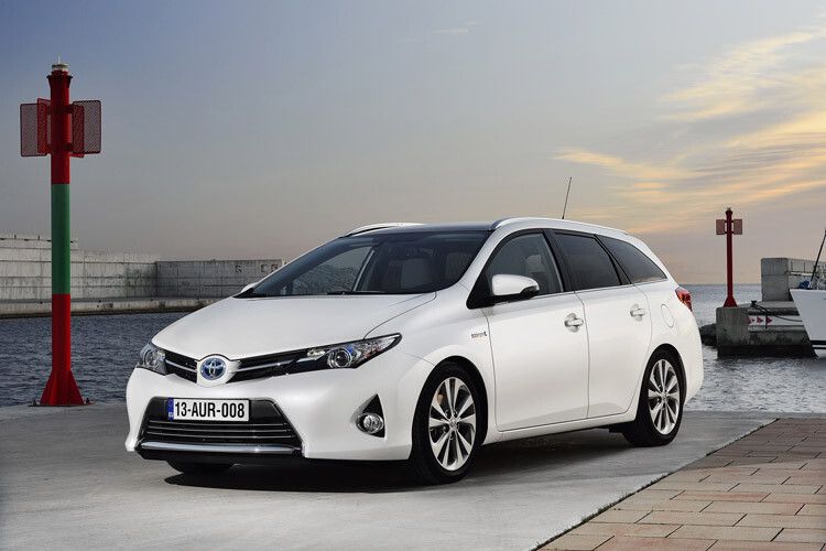 Der Auris Touring Sport feiert seine Premiere im März auf dem Genfer Autosalon und steht ab Mitte Juli bei den Händlern. (Foto: Toyota)