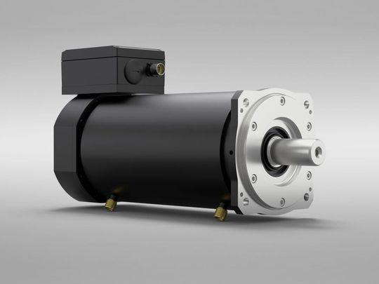 Der flüssigkeitsgekühlte Synchron-Servomotor DIP verbindet hohe Dynamik und Leistungsdichte. Er ist äußerst effizient und kompakt gebaut.(Bild:  AMKmotion GmbH + Co KG)