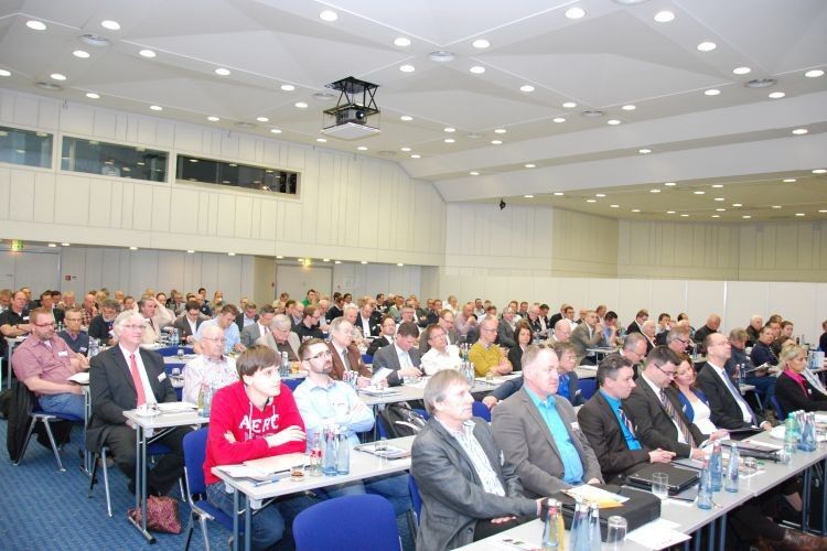 180 Teilnehmer sorgten für einen vollbesetzten Saal. (Foto: Holz)