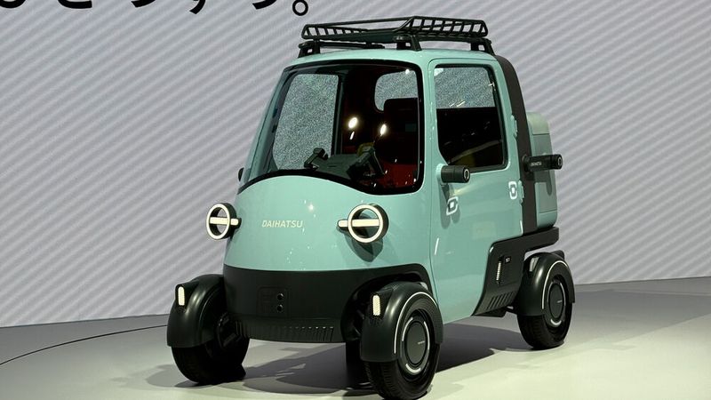Daihatsu zeigt einen pfiffigen Micro-Transporter im Stil der italienischen Ape. (Bild: SP-X/Benjamin Bessinger)