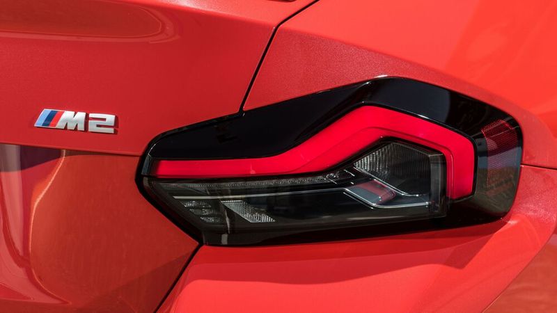 Der M2 gefällt weiterhin mit klassischen Coupé-Proportionen.  (Bild: BMW)