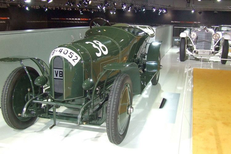 Mercedes-Benz und Audi/Auto-Union beispielsweise öffnen in diese Tagen die Tore ihrer hauseigenen Klassik- und Heritage-Abteilungen. (Foto: SP-X)