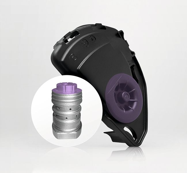 A tool insert and the corresponding injection-moulded component, which had a faster cycle time and better housing quality. (Source: LBC, FWB)