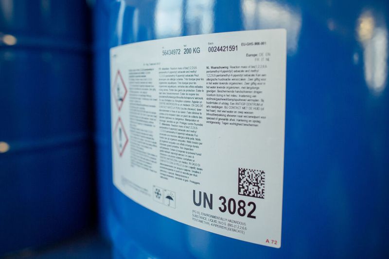 Next-Level-Fassetikettierung bei BASF. (Bluhm Systeme GmbH)
