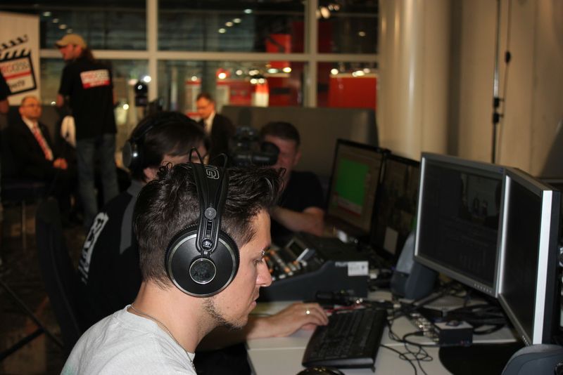 Impressionen von Achema-TV 2012: Auch in diesem Jahr berichtet die Redaktion von der wichtigsten Prozesstechnik-Messe der Welt. An drei Sendetagen heißt es dann: „Kamera an, Ton läuft, Action!“ (Bild: PROCESS)