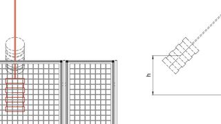 In der Pendelprüfung für Schutz- und Abtrennungssysteme nach EN ISO 14120:2015 (D) wird ermittelt, mit welcher kinetischen Energie sich ein Gegenstand (oder eine Person) in den Zaun bewegt.  (RK Rose+Krieger)