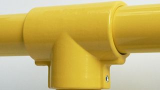 Perfekt abgestimmt auf die Anforderungen in Industrie und Handwerk ist das Rohrverbinder-Portfolio von Brinck, wie es heißt. Die leichten Aluminium-Schraubverbinder stehen in einer großen Typenauswahl zur Verfügung. (Bild: Brinck)