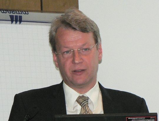 Prof. Dr.-Ing. Peter Liggesmeyer, Fraunhofer Institut in Kaiserlautern zum Thema: „Software für technische Anwendungen: Chancen, Risiken und Lösungsansätze.“   (Archiv: Vogel Business Media)