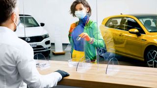 Eine Kaufprämie für Autokäufer: Kurbelt sie die Wirtschaft an oder verbrennt sie Geld? (Volkswagen)