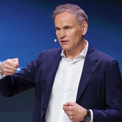 Oliver Blume will offenbar bis zu 100.000 Jobs bei Volkswagen abbauen. (Bild: Dirk Michael Deckbar)
