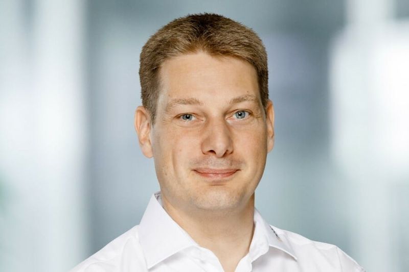 (Quelle:  Aptis Holding AG)