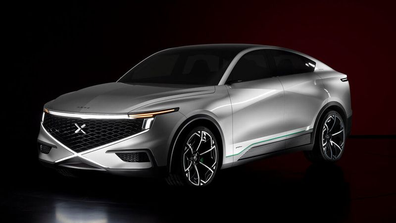 Ein afrikanisch-europäisches Start-up hat ein SUV entwickelt, dessen Motor Wasserstoff direkt verbrennt und neben einem fest eingebauten Tank über sechs austauschbare Zusatz-Kapseln mit dem Treibstoff verfügt. (Bild: Pininfarina)