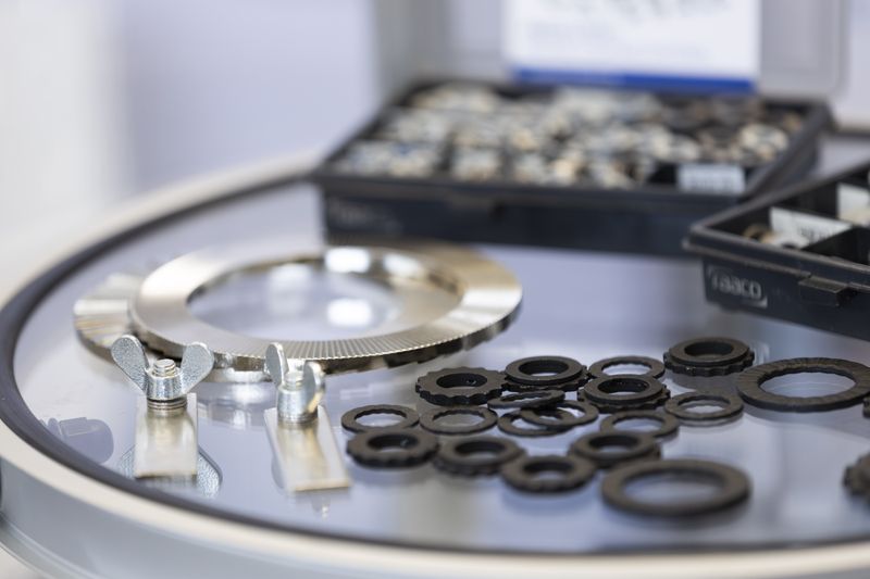Im Mittelpunkt der Ausstellung standen Produkte und Dienstleistungen rund um Schraubverbindungen, -technik, -werkzeuge sowie Einkauf und Beschaffung von C-Teilen. (Bild: Xavier Vila)