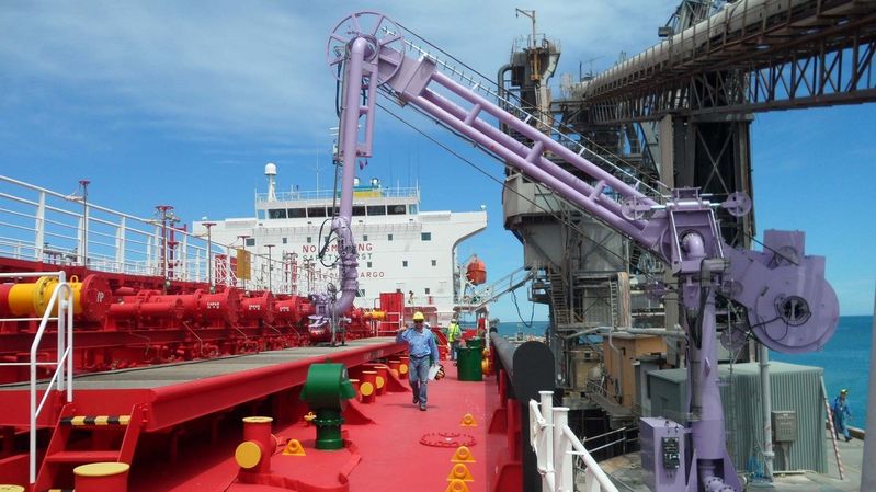 SVT zählt zu den weltweit führenden Herstellern von Verladeeinrichtungen für flüssige und gasförmige Medien. Das Unternehmen transformiert das Angebotsmanagement im Maschinenbau durch KI.  (Bild:  SVT GmbH)