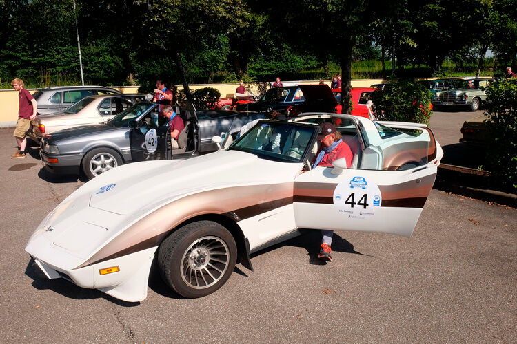 Diese Chevrolet Corvette C3, Baujahr 1979, präsentierten Valentina Maier und Joachim Zorn. (Holger Zietz)