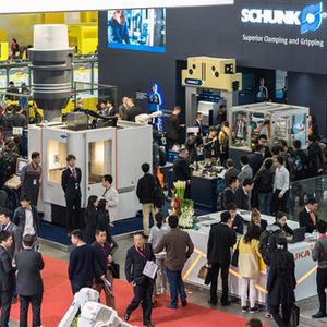 Auf der chinesischen Fachmesse China CNC Machine Tool Fair (CCMT) stellten die deutschen Werkzeugmaschinenanbieter die größte ausländische Ausstellernation.