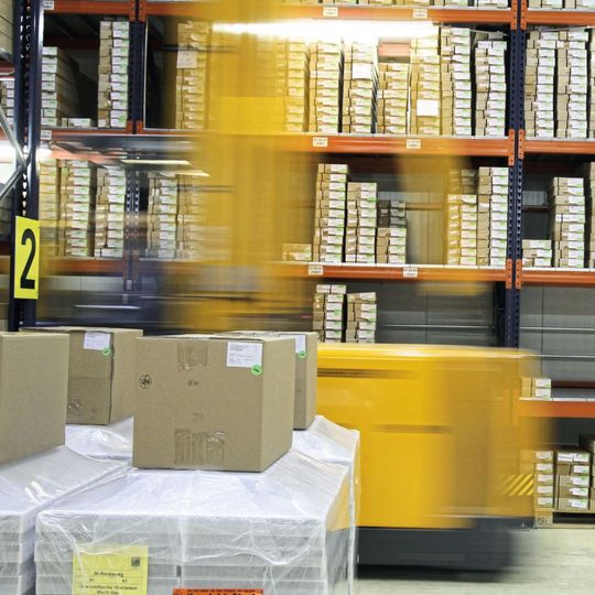 Die Anforderungen im Teilehandel werden digitaler, gleichzeitig verändern Investoren die Konkurrenzsituation. Die Branche steckt mitten im Strukturwandel.(Bild:   / CC0)