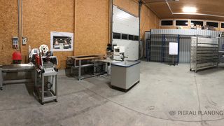 2001_Start_Showroom_gr ()