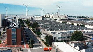 Zukunftsfest! Der Volkswagen-Standort in Emden darf sich laut Politikeraussage über eine Standortgarantie freuen ... (Bild: Volkswagen)