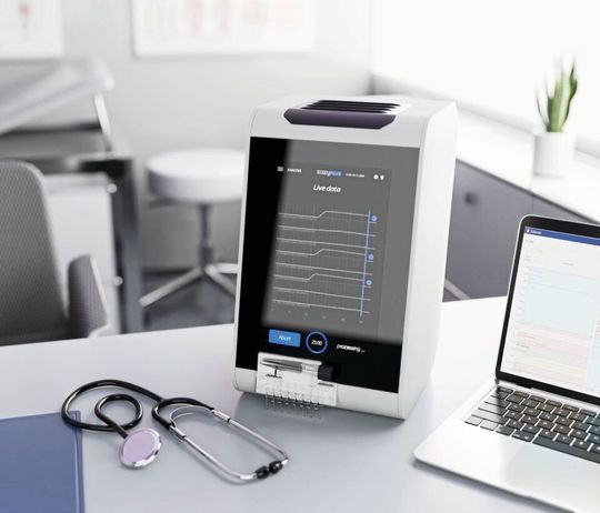 Der Deltalab NAAT-Vollautomat im Einsatz: Automatisierte Echtzeit-Analyse für schnelle, präzise Diagnostik(Bild:  TDC Engineering Design GmbH)