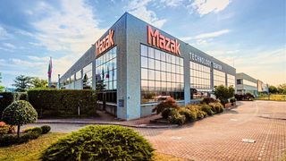 Das ist das europäische Lasertechnologiezentrum (ETC) von Mazak, das die Japaner Ende Mai an mehreren Tagen in Mailand einweihen und gleich eröffnen. Ihre Auftritt haben, wie es heißt, maschinelle Stars des Laserschneidens und Zerspanens. Hier ein kleiner Vorgeschmack... (Bild: Mazak)