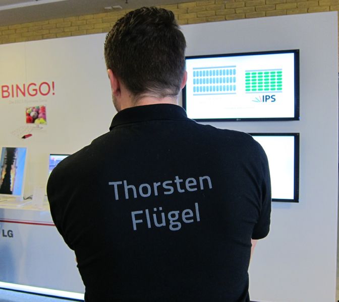Auch ein schöner Rücken kann entzücken: Thorsten Flügel, Tarox. (IT-BUSINESS)