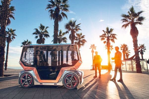 Der elektrisch angetriebene microSNAP ist gespickt mit technischen und optischen Leckerbissen, die ein namhaftes Netzwerk weltweiter Firmen beisteuert.  (Rinspeed)