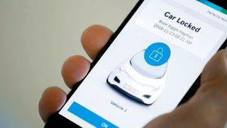 Mit neuen Fahrzeug-Zugangssystemen kann der Fahrer sein Fahrzeug öffnen, starten und wieder verschließen. (Bosch)