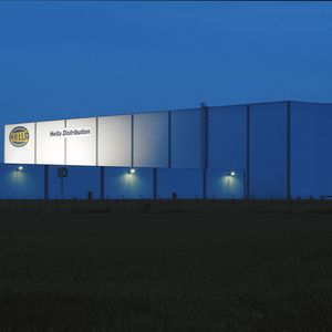 Hella landet mit seinem Recruiting-Programm auf dem 10. Platz. Das Unternehmen ist Spitzenreiter im Bereich Automotive.