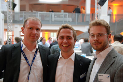 v.l.n.r.: Enrico Mahl und Daniel Bußjäger (beide Infinigate), Tobias Kappl, Teamleiter Security bei PC-Ware (Archiv: Vogel Business Media)