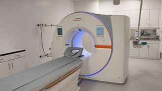 Photonenzählender Computertomograph: Der Naeotom Alpha von Siemens Healthineers arbeitet mit einer um bis zu 45 Prozent geringeren Strahlendosis. (Universitätsmedizin Mainz/Peter Pulkowski)