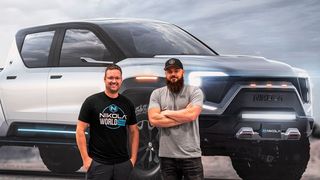 Trevor Milton (li.), Gründer und Chef des Elektro-Truck-Herstellers Nikola Motor verlässt das Unternehmen mit sofortiger Wirkung. Die Nachfolge soll Stephen Girsky, ehemals Vize-Chef von General Motors, übernehmen.   (Nikola)