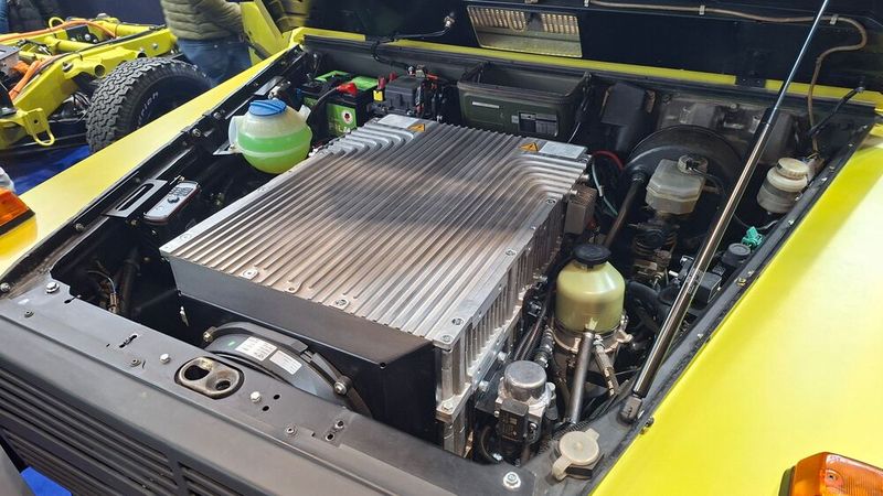 Die Akkupackkonstruktion sieht nicht nur gut aus, sie ist sogar bereits zum Patent angemeldet. (Bild: Dominsky –  »kfz-betrieb«)