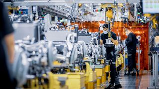 Auch der Produktionsausfall wird voraussichtlich deutlich größer sein als bisher angenommen.  (Bild: Mercedes-Benz)