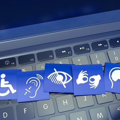 adobestock-1702184132-bilal-ulker-barrierefreiheit-1000x563v1 (Bild: © Bilal Ulker/stock.adobe.com)