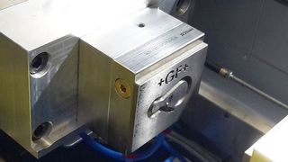 Dr. Boy hat vielen Kundenwünschen jetzt entsprechen können, die man im Hinblick auf standzeitoptimierte, 3D-gedruckte Formeinsätze für Spritzgießwerkzeuge an das Unternehmen heran getragen hat. Statt aus empfindlicherem Kunststoff, fertigt man die Werkzeugelemente jetzt per 3D-Drucker aus Metallpulver an, wie es heißt. Das hat seine Vorteile... (Dr. Boy GmbH & Co. KG)