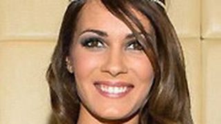 Julia Bordonado wurde von einer Jury zur Miss Auto-Salon 2015 gewählt. (Foto: Miss Salon Geneve/Facebook)