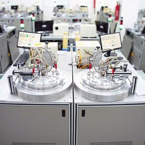 À Marin-Epagnier, SWISS DIAMOND TOOLS SA et DIAMOND TECHNOLOGY GROUP poursuivent une croissance ambitieuse dans le domaine des outils diamant ultra-haute précision destinés principalement à l’horlogerie, au médical ainsi qu’aux industries de pointe.(Source :  Swiss Diamond Tools)